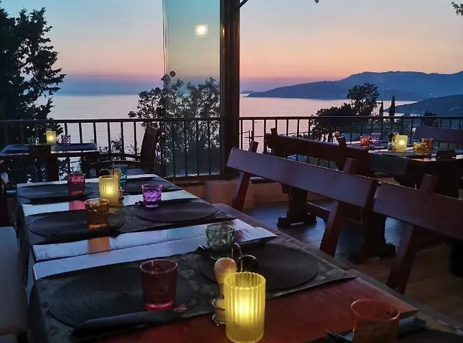 King Апартаменты *